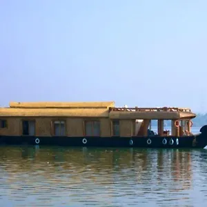 Hotel The Lotus - Houseboat