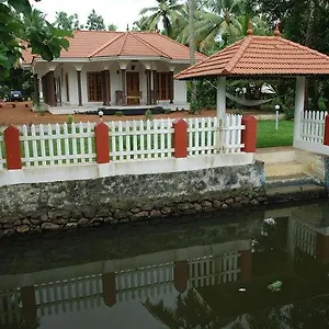 Hotel Coconut Creek Homestay